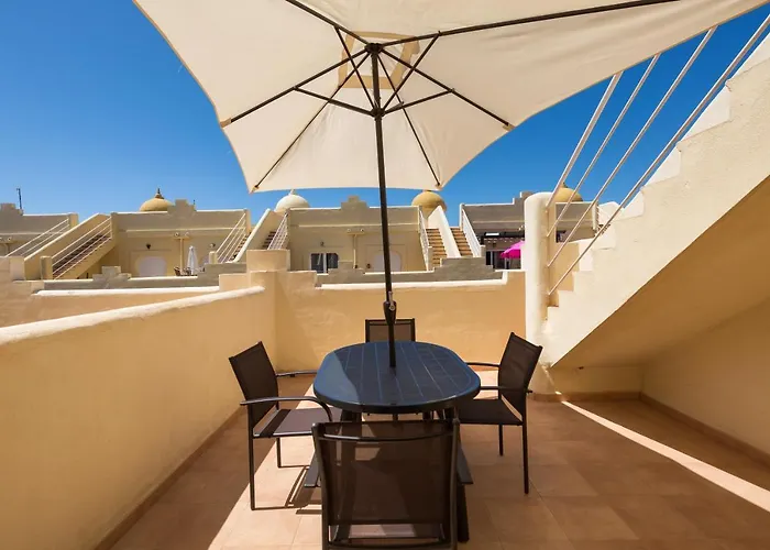 Home2book Stunning Sultan Casa Estrella, Pool 科拉雷侯