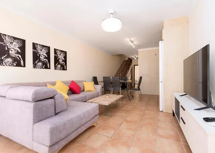 Home2book Stunning Sultan Casa Estrella, Pool * 科拉雷侯