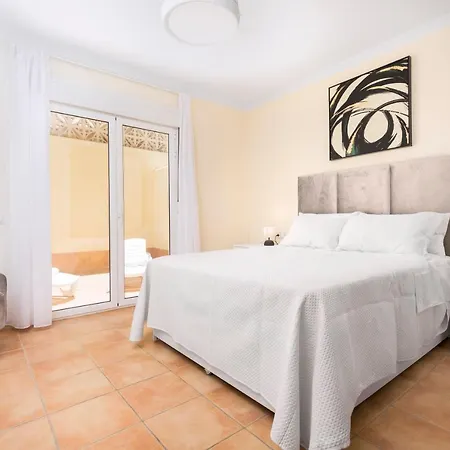 Home2book Stunning Sultan Casa Estrella, Pool